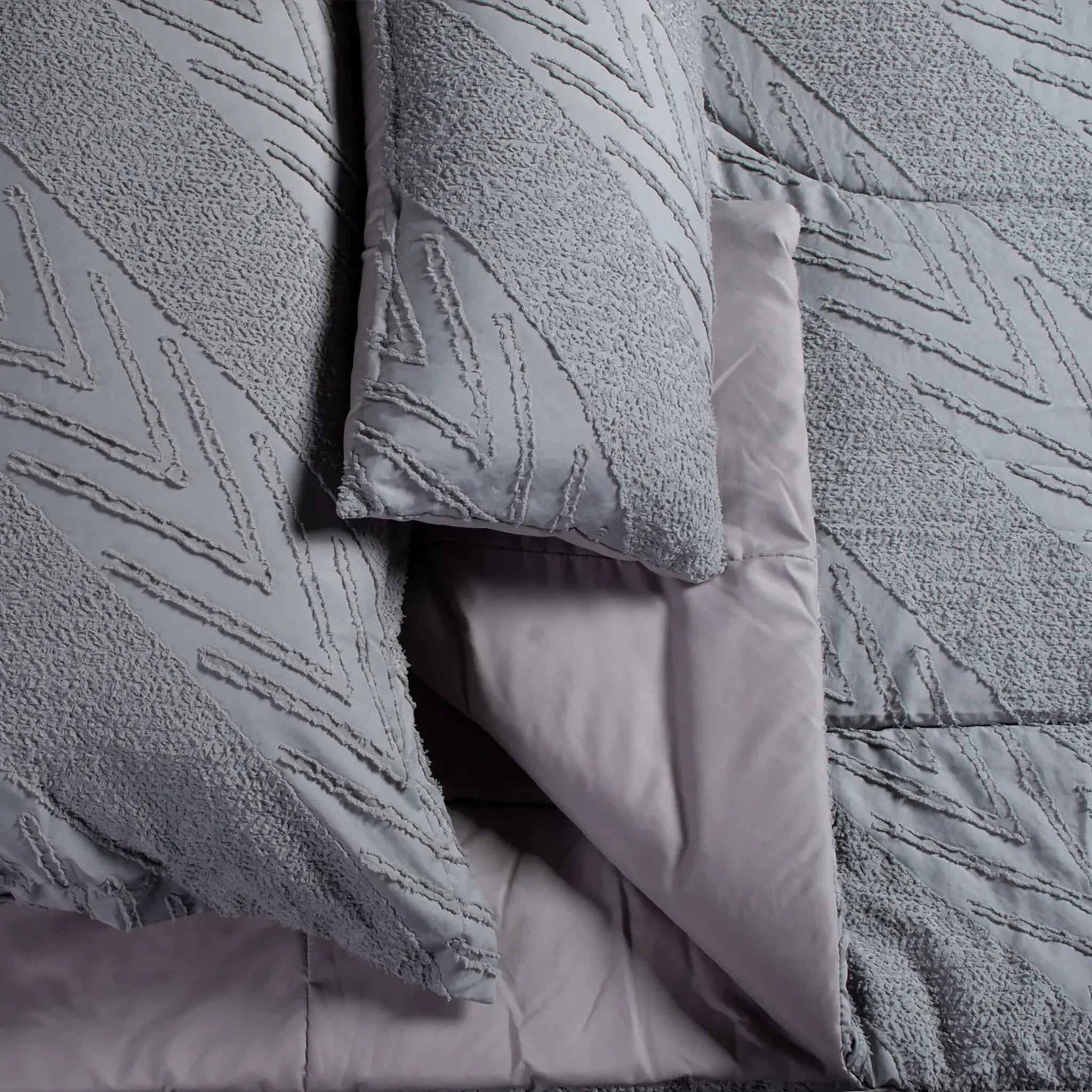 COBERTOR STUFF GRIS MEDIO 3 PLAZAS